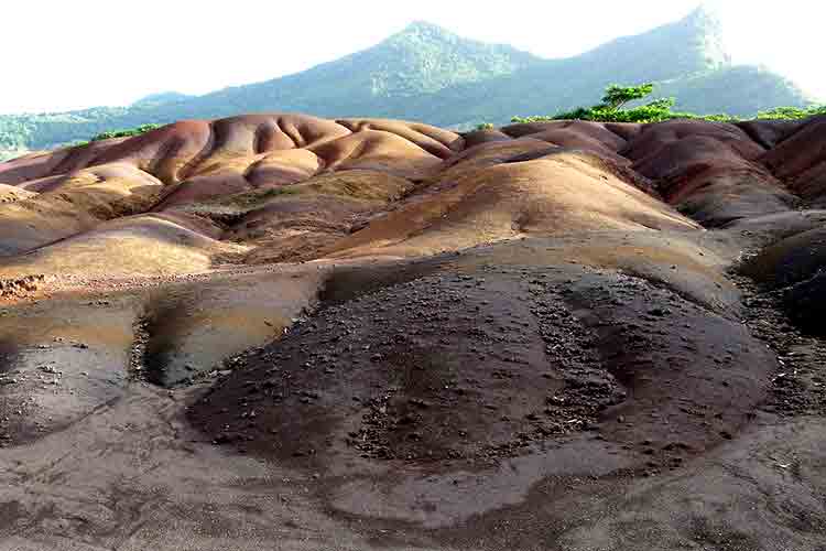 Seven Colored Earth