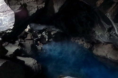 Grjotagja Cave